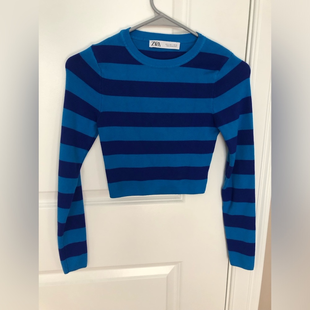Zara cropped blue/purple sweater small